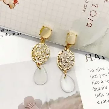 鏤空樹貓眼石水滴×三角耳夾