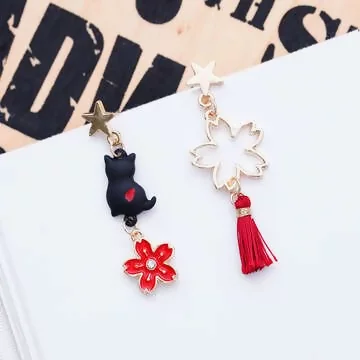 黑貓紅櫻流蘇&times;不對稱吊墜耳環