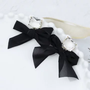 黑緞帶蝴蝶結方晶×吊墜耳環