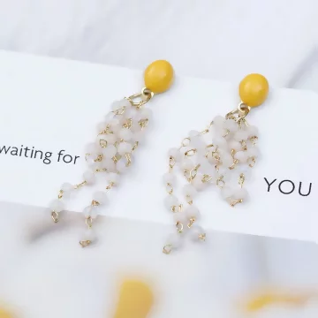 蛋黃珍珠小串流蘇&times;吊墜耳環