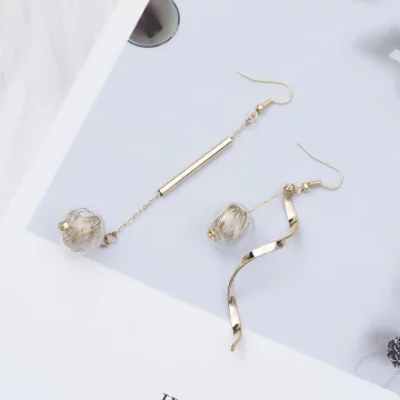 螺旋金屬玻璃球&times;不對稱吊墜耳勾