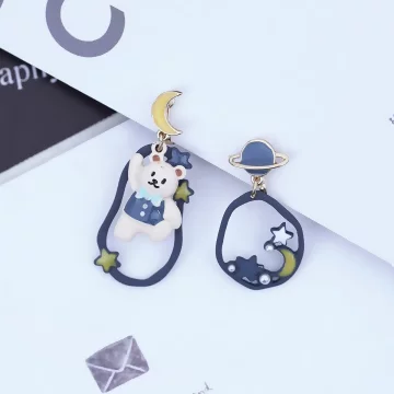 星球飛天小熊×不對稱三角耳夾