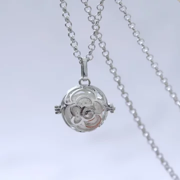 嬌豔玫瑰花&times;薰香火山石&times;長項鍊