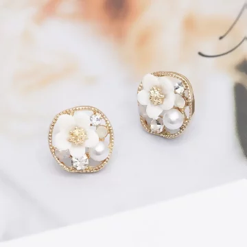 金圓框復古小白花&times;耳環