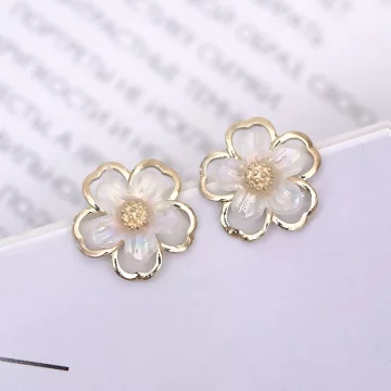 透白金蕊花朵×吊墜耳環