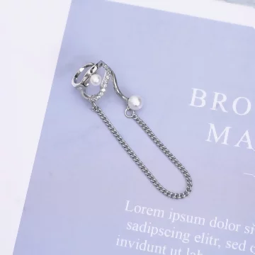 輕奢法式珍珠流蘇&times;右耳單邊U型耳骨夾