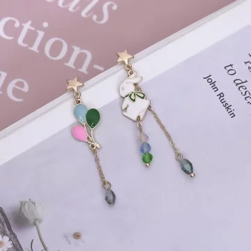 兔子彩色熱氣球&times;不對稱吊墜耳環