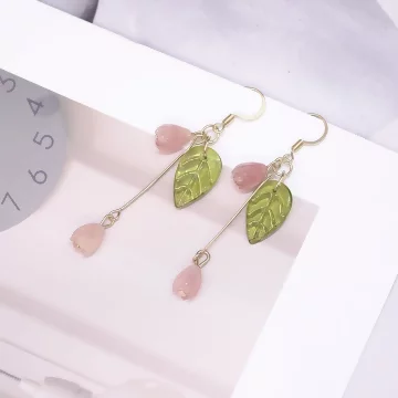 粉花綠葉鬱金香&times;吊墜耳勾