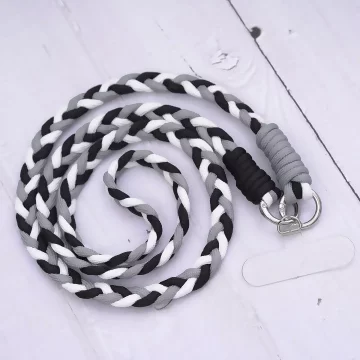 撞色麻花辮×手機斜背雙勾掛繩×黑白