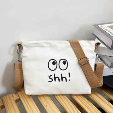 眼睛小清新&times;斜背包&times;白色