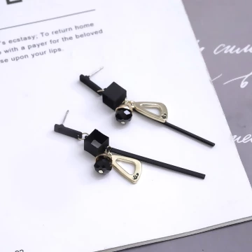 黑色幾何超長方塊&times;吊墜耳環