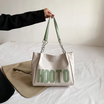 HOOTO字母皮革包×肩背包×白底綠字