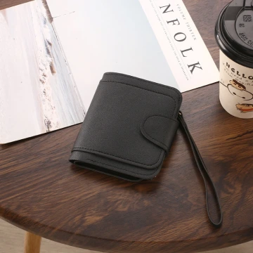 簡約皮革&times;翻頁三層短皮夾&times;黑色