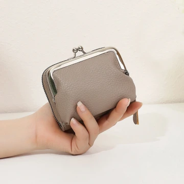 素面荔枝紋口金包&times;雙層可拆&times;風琴卡夾&times;駝灰