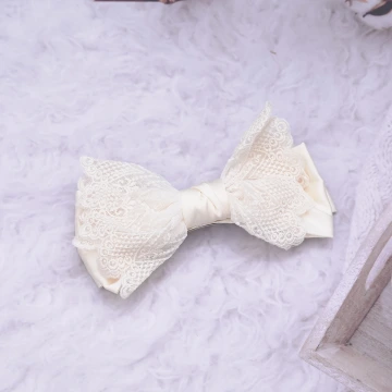 蕾絲緞面蝴蝶結&times;蝴蝶夾