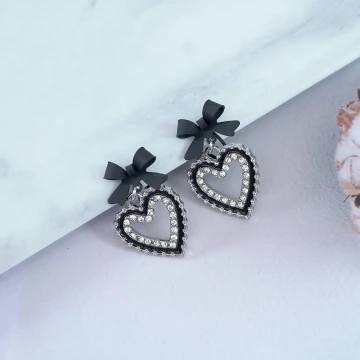 甜酷黑蝴蝶結愛心&times;蚊香盤U型耳夾
