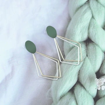 綠點雙色長菱形&times;吊墜耳環