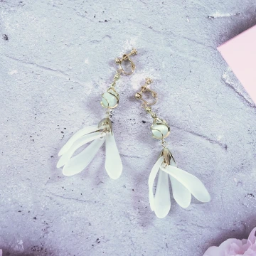 琉璃珠流蘇花瓣裙&times;螺旋耳夾