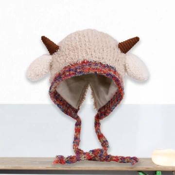 小羊角絨毛×毛帽×米色