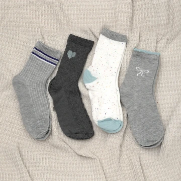 藍灰少女心&times;中筒襪&times;四雙套件襪子組