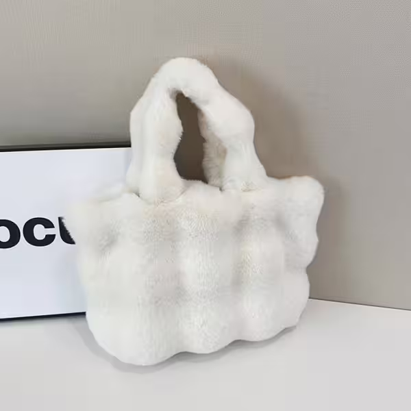 毛毛波堤×肩背袋×白色