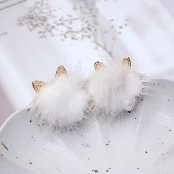 毛絨絨小白貓&times;吊墜耳環