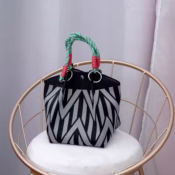 黑底V字&times;針織手提袋