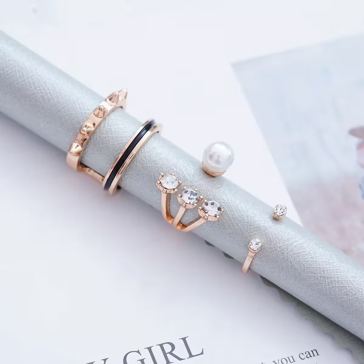 晶鑽鉚釘個性黑線&times;三套件開口戒指-第5張