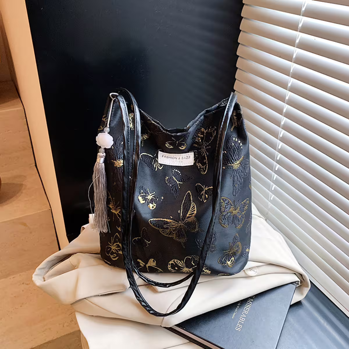 東方蝴蝶刺繡×肩背包×黑色-第2張