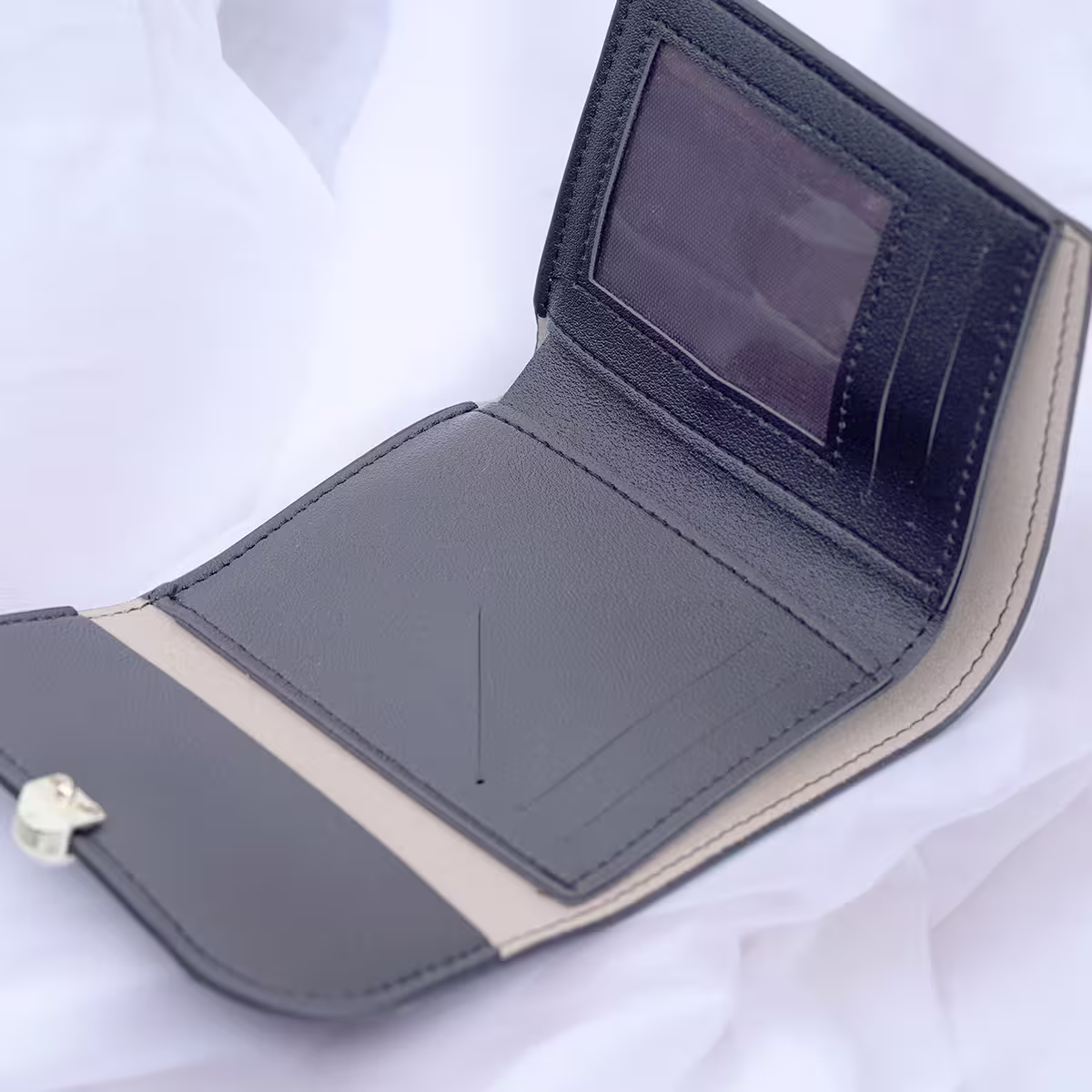 小鹿珍珠鱷魚紋皮革×三折短皮夾×棕咖-第4張