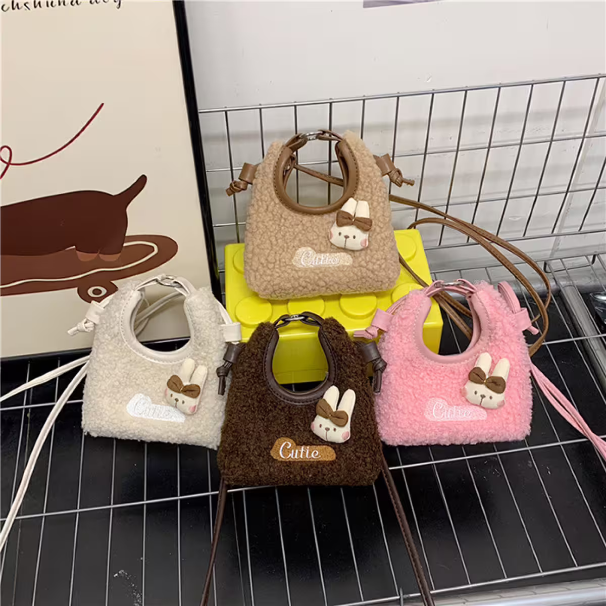 Cutie小兔羊羔捲毛&times;斜背包&times;白色-第5張