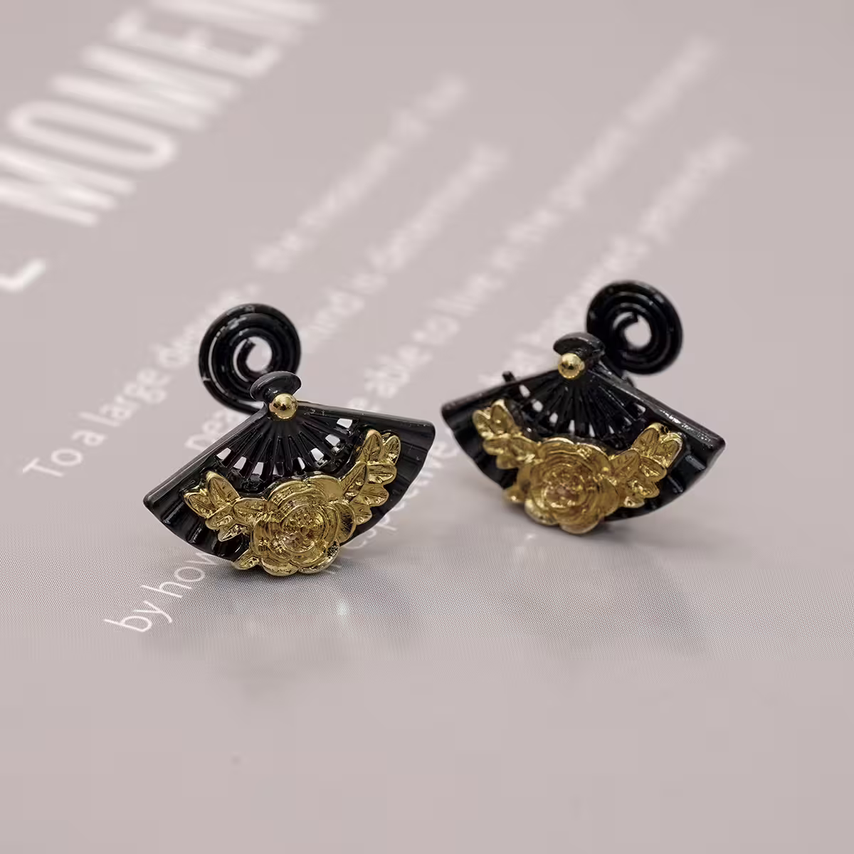 墨扇金牡丹&times;蚊香盤U型耳夾-第2張