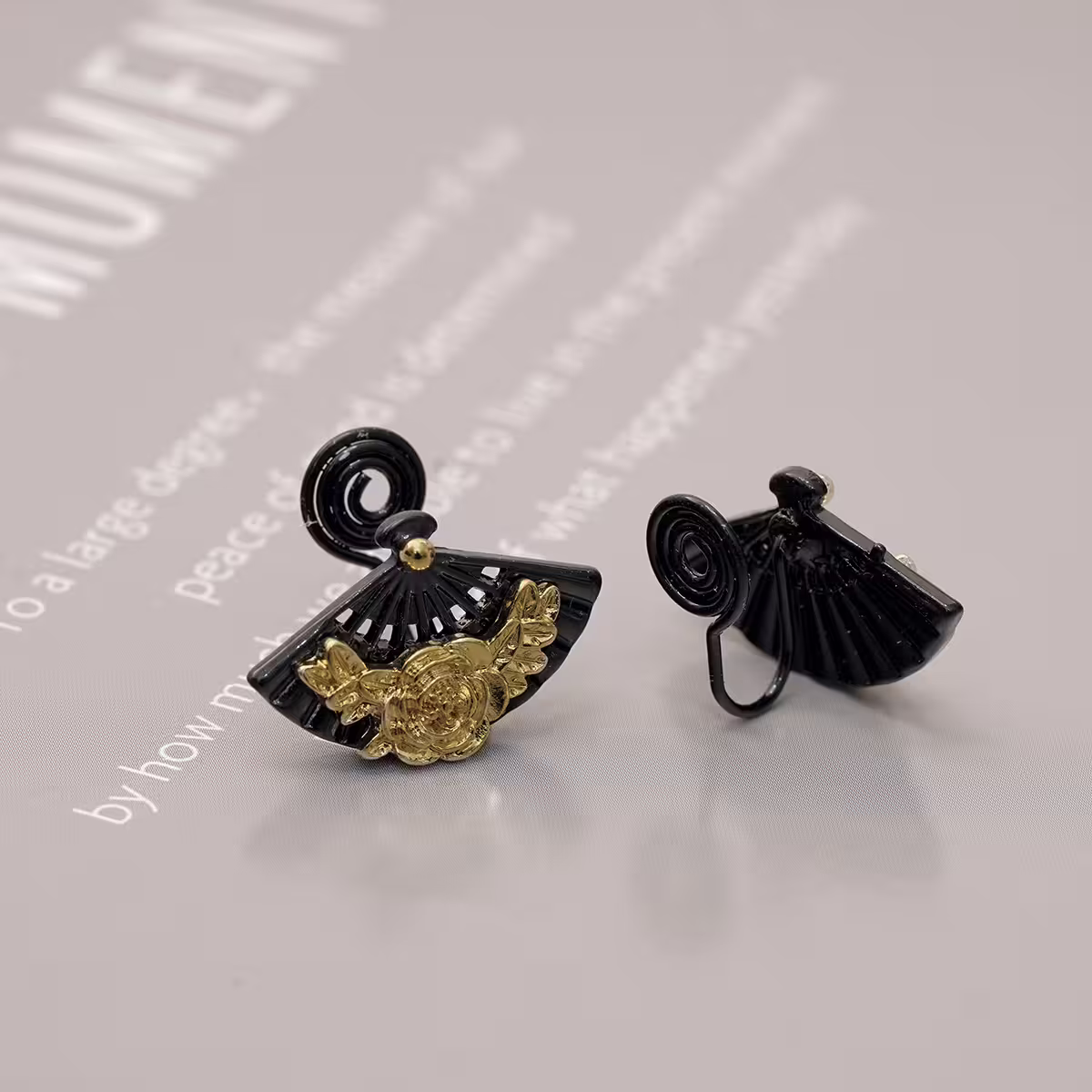 墨扇金牡丹&times;蚊香盤U型耳夾-第4張