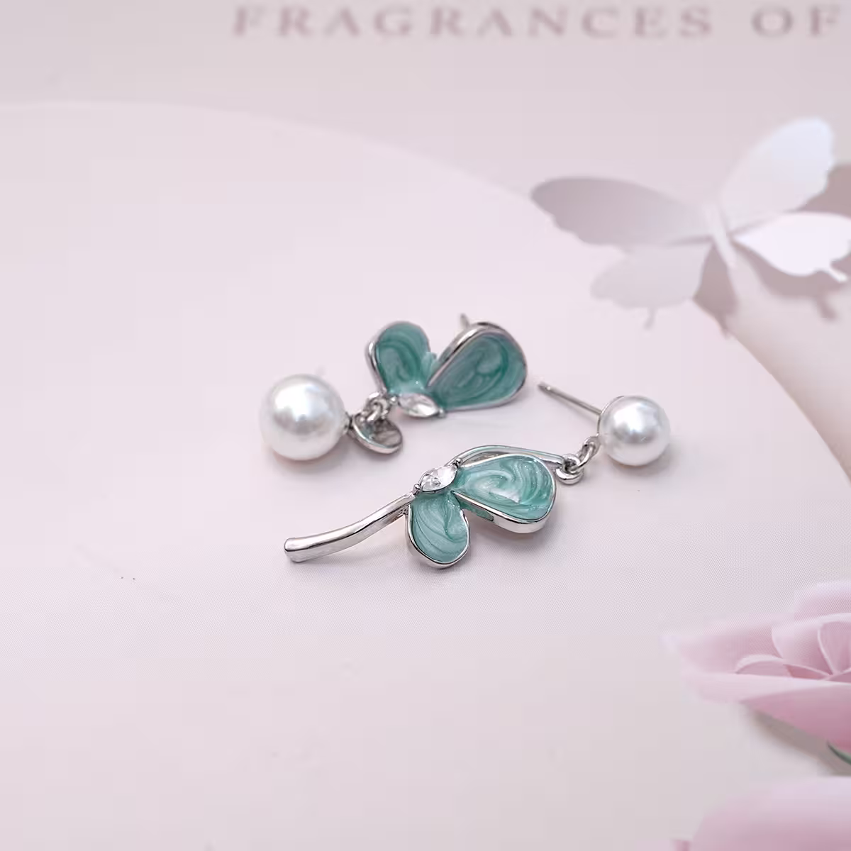 是花似蝶&times;不對稱吊墜耳環-第3張