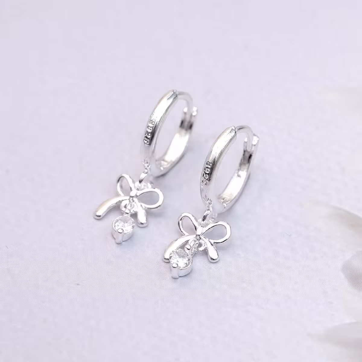 925銀針&times;蝴蝶結垂鑽&times;耳扣-第1張