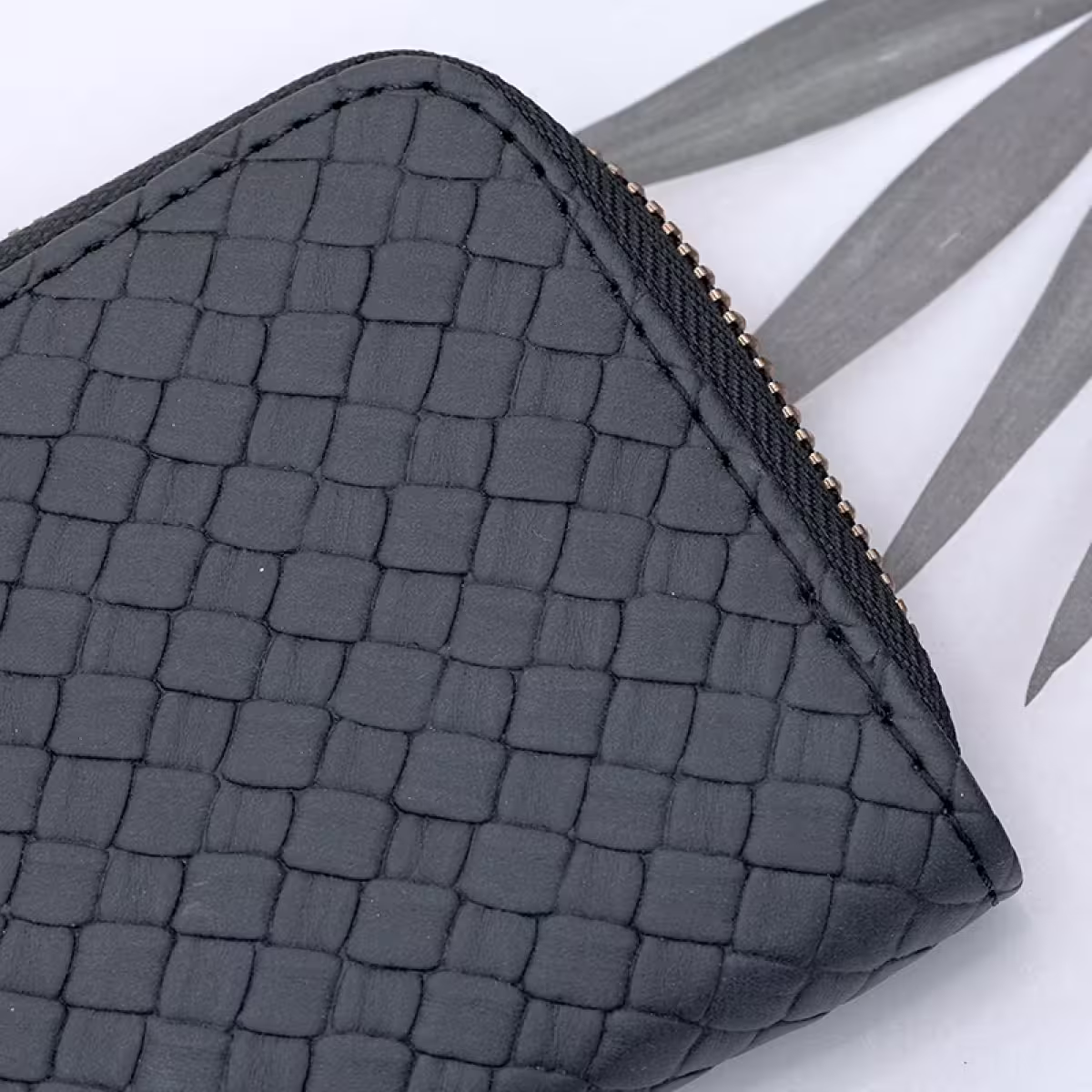 編織壓紋&times;拉鍊長皮夾&times;黑色-第2張