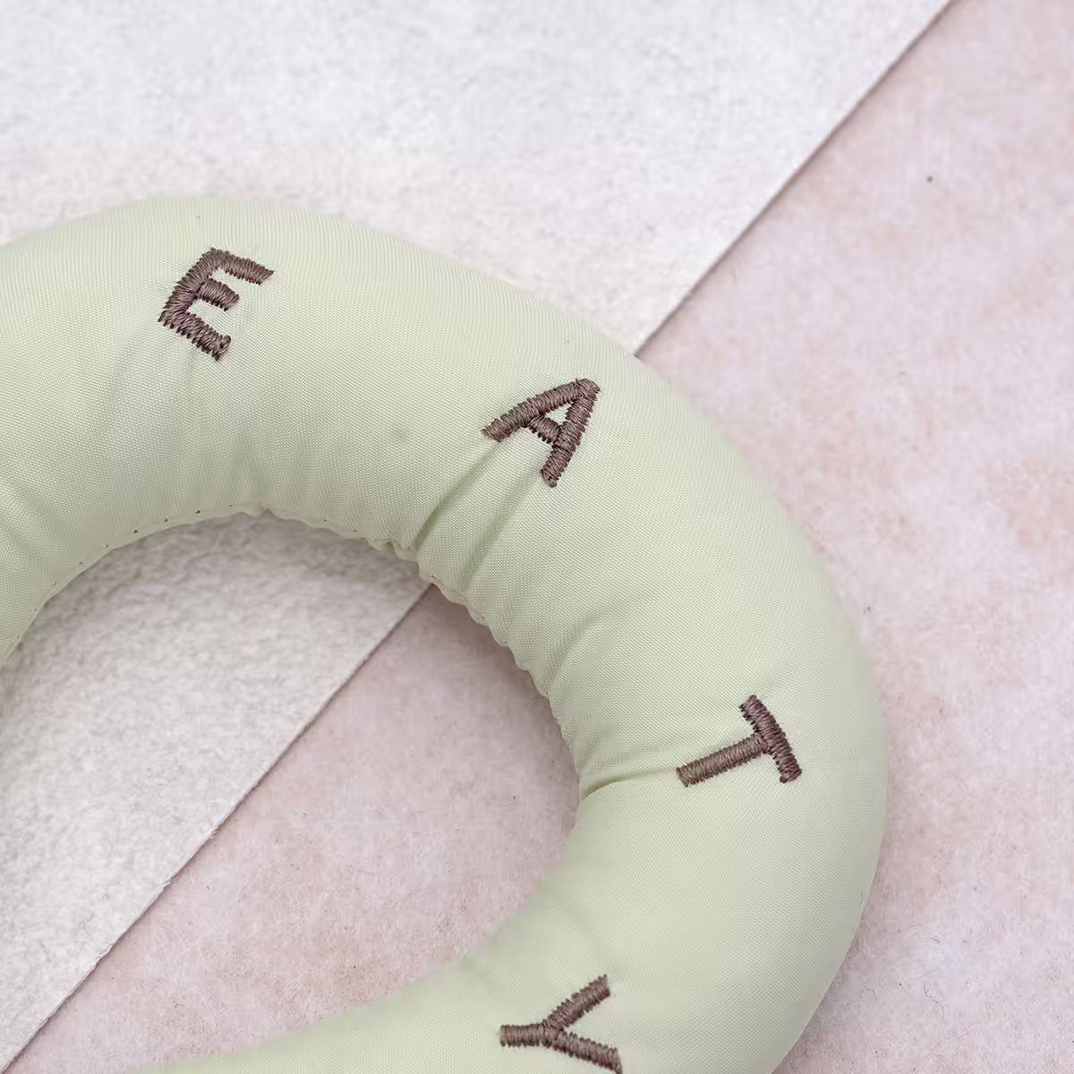 多巴胺澎澎棉字母&times;手機腕帶掛繩&times;綠色-第4張