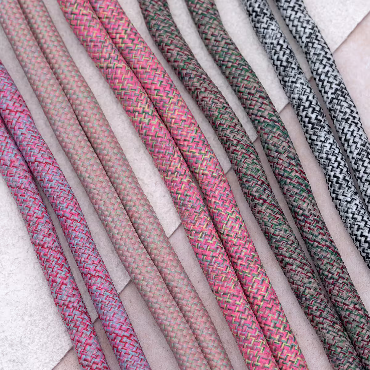 雙線古風祥雲&times;手機腕帶掛繩&times;淡粉-第6張