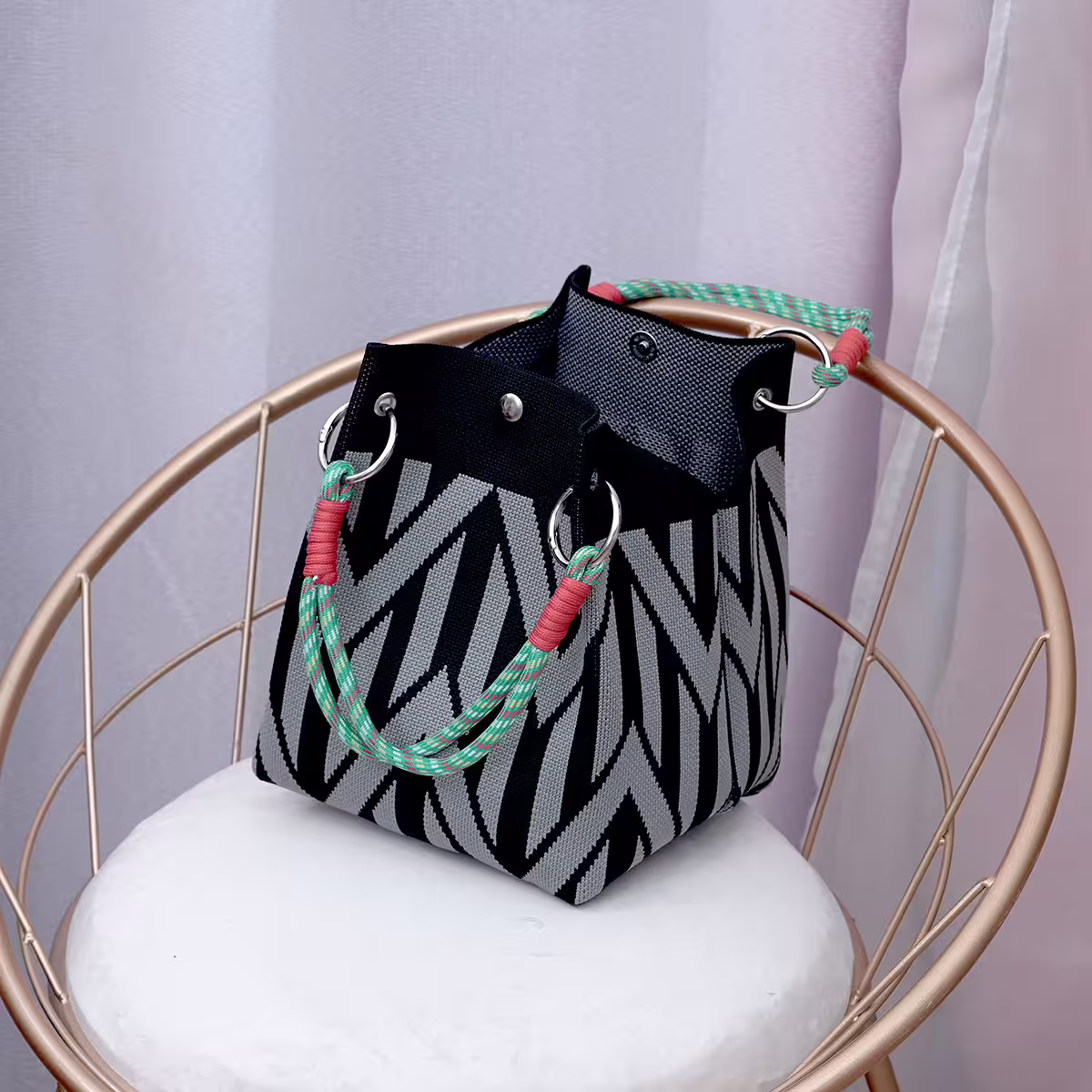 黑底V字&times;針織手提袋-第2張