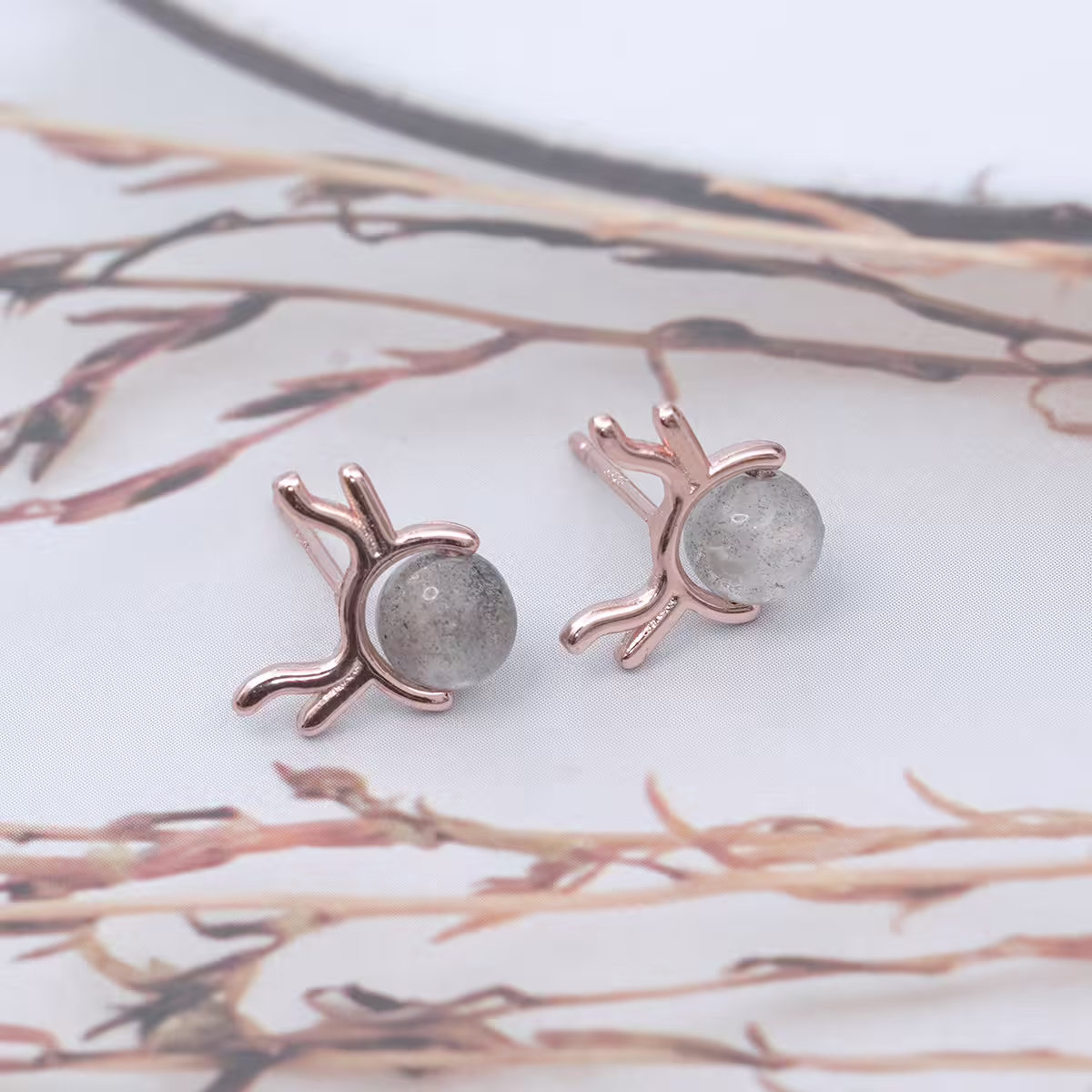 小鹿灰晶&times;耳環-第1張