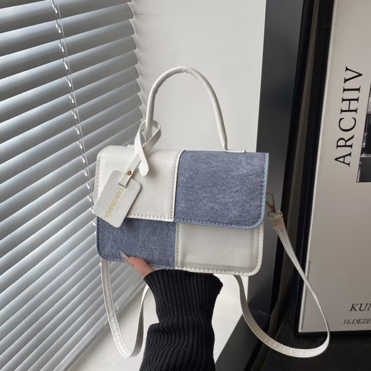 牛仔單寧皮革撞色&times;斜背包&times;白色-第1張