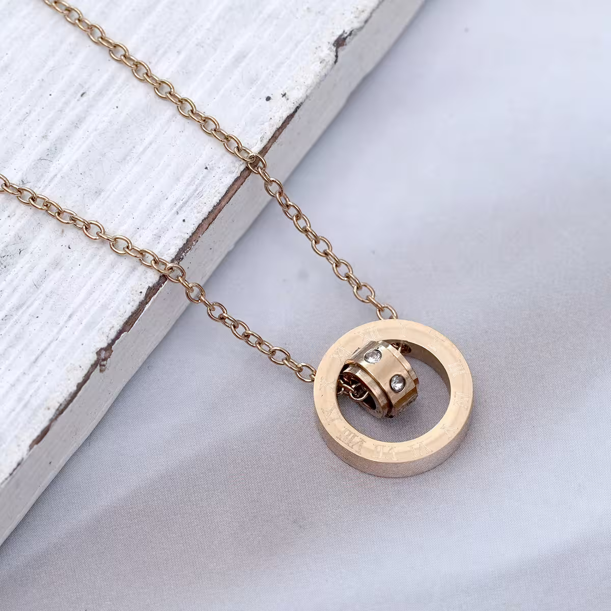 316鋼飾&times;晶鑽羅盤&times;金色-第1張