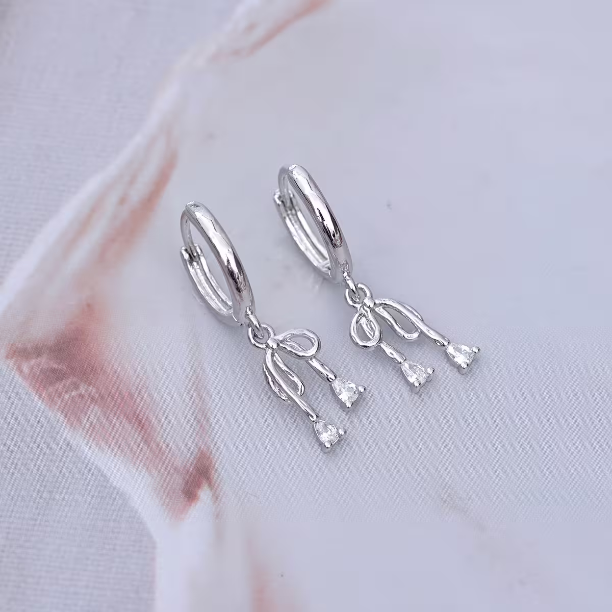 925銀針&times;垂墜領結晶鑽&times;耳扣-第1張