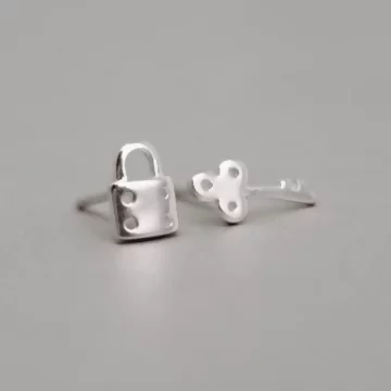 925銀針×鎖頭與梅花鑰匙×耳針.avif