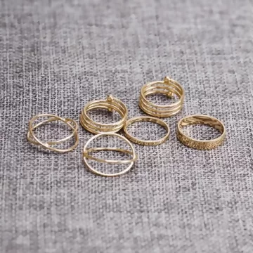 交叉繞圈圈×六套件戒指組×金.avif