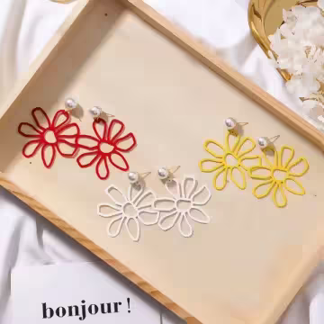 珍珠鏤空大花瓣×吊墜耳環×潔白