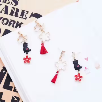 黑貓紅櫻流蘇×不對稱螺旋耳夾