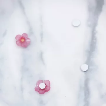 粉紅小花朵×磁吸耳夾/裝飾小物.avif