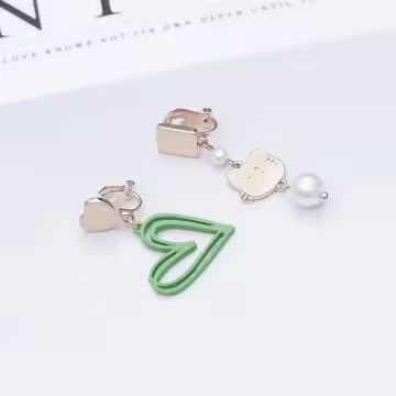 綠心小萌貓×不對稱三角耳夾