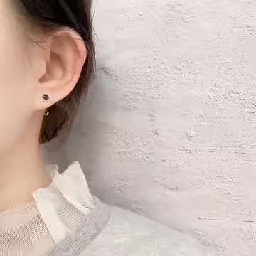 925銀針×三角晶鑽×耳勾×共二色